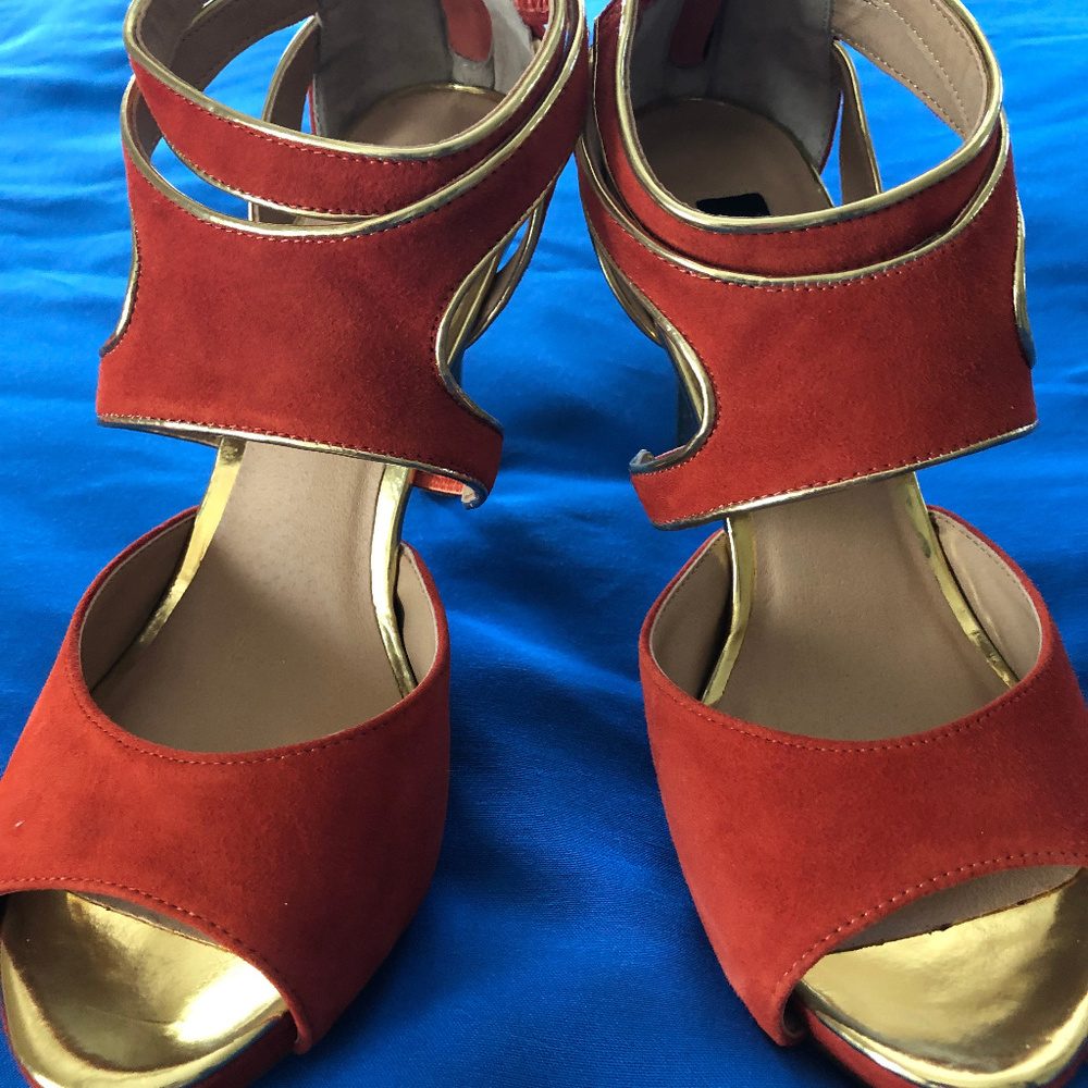 Theme Heels